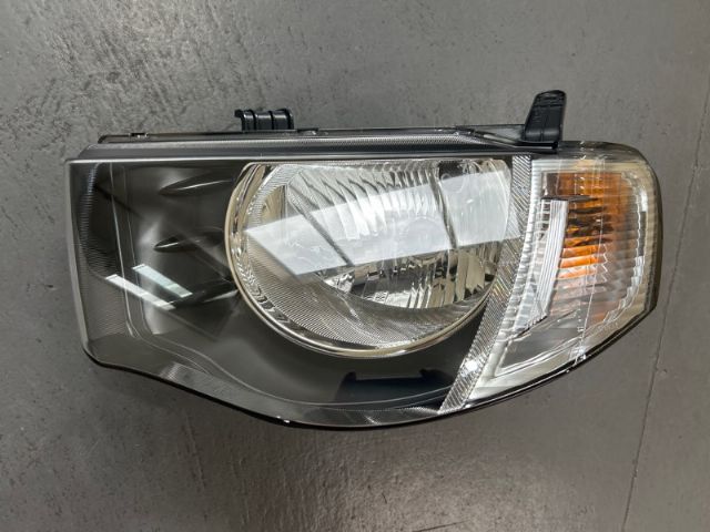 Mitsubishi L200/Triton KB4 L Headlight