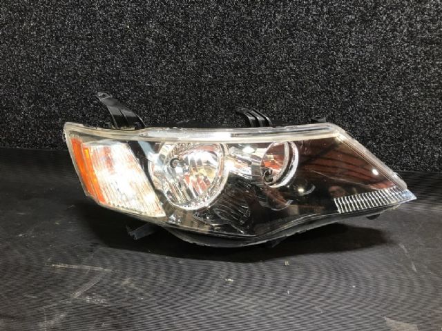 Mitsubishi Outlander CW5W 2006-2012 R Headlight (Halogen)