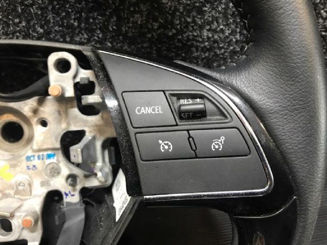 Mitsubishi Outlander GF8 2015->on Steering Wheel Controls RH