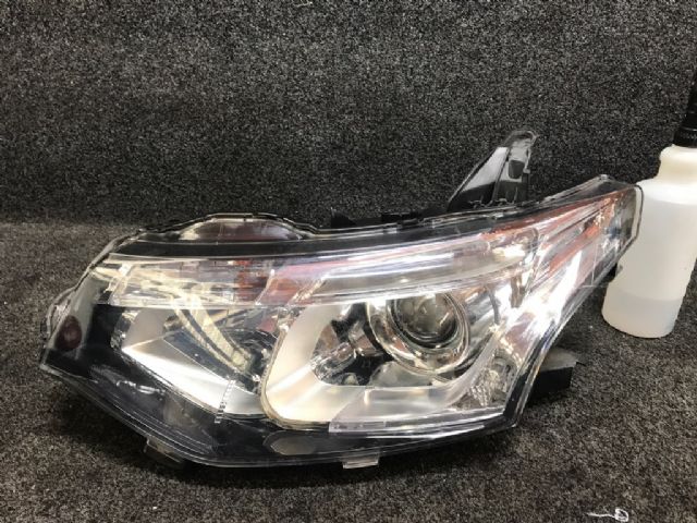 Mitsubishi Outlander GG2W Hybrid L Headlight (HID)