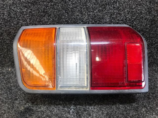 Mitsubishi L300- P15V R Tail Light