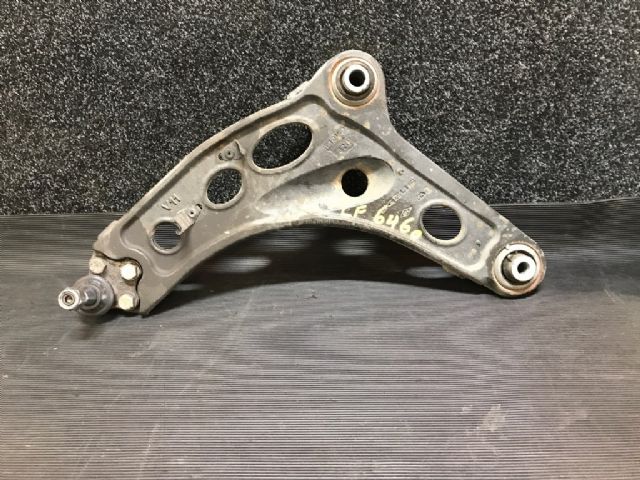 Mitsubishi Express VH20S LF Lower Arm