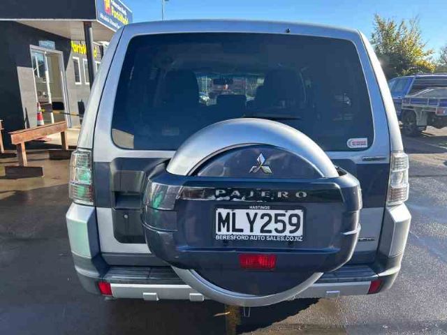 Mitsubishi Pajero V97W Rear Bumper Cover Lower