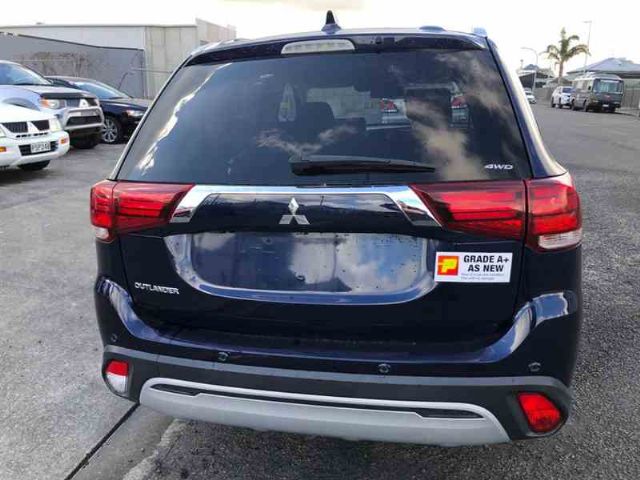Mitsubishi Outlander GF8 2015->on Tailgate Garnish 1 Piece