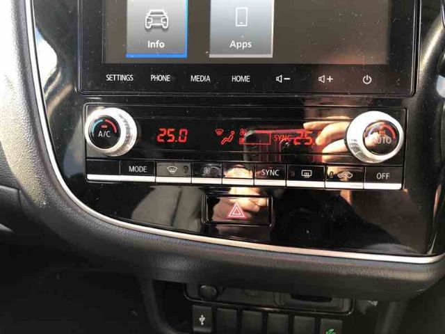Mitsubishi Outlander GF8 2015->on Heater Controls