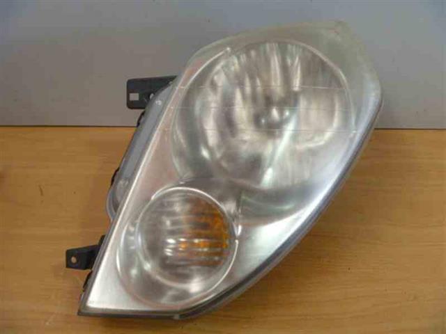 Mitsubishi Dingo CQ2A 98-03 L Headlight