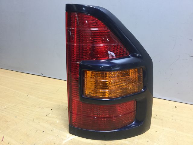 Mitsubishi Pajero V78W R Tail Light