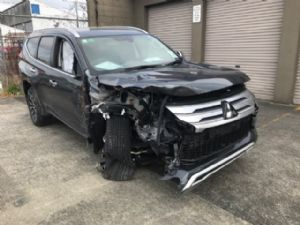 Mitsubishi Pajero Sport KS1