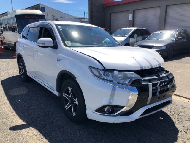 Mitsubishi Outlander GG2W Hybrid