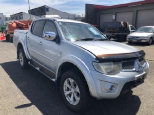 Mitsubishi L200/Triton KB4