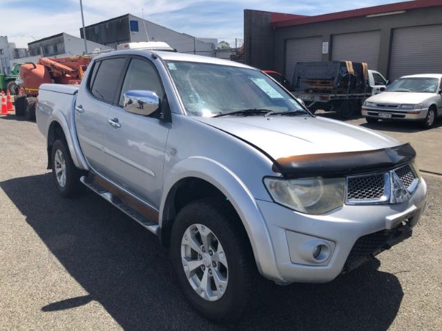 Mitsubishi L200/Triton KB4
