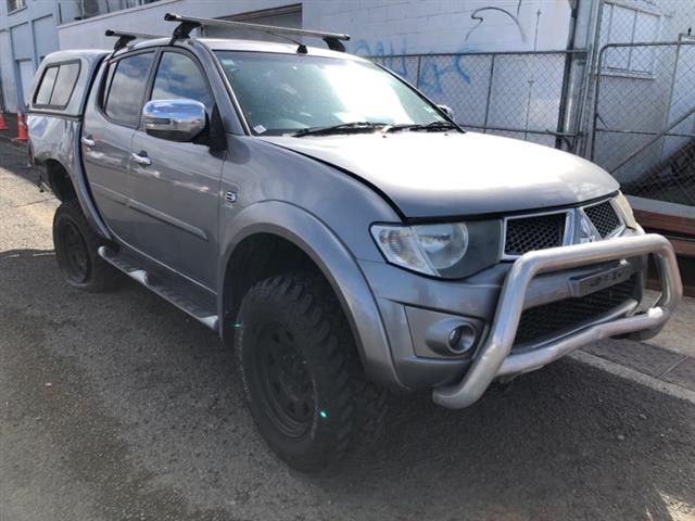 Mitsubishi L200/Triton KB4