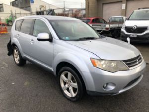 Mitsubishi Outlander CW5W 2006-2012