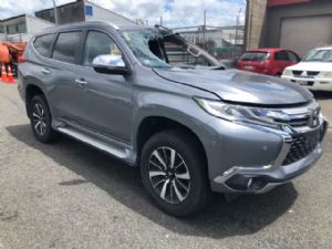 Mitsubishi Pajero Sport KS1