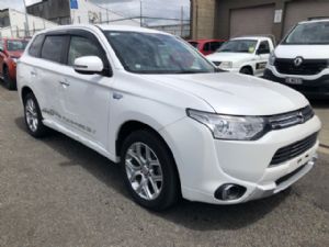 Mitsubishi Outlander GG2W Hybrid