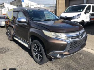 Mitsubishi Pajero Sport KS1